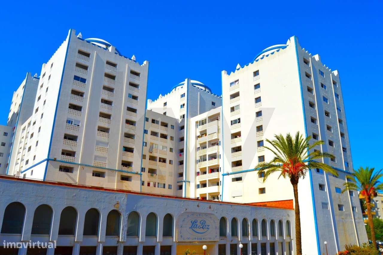 Apartamento T1 Mobilado e Equipado no Clube Praia da Rocha, a 300m do - Grande imagem: 2/30