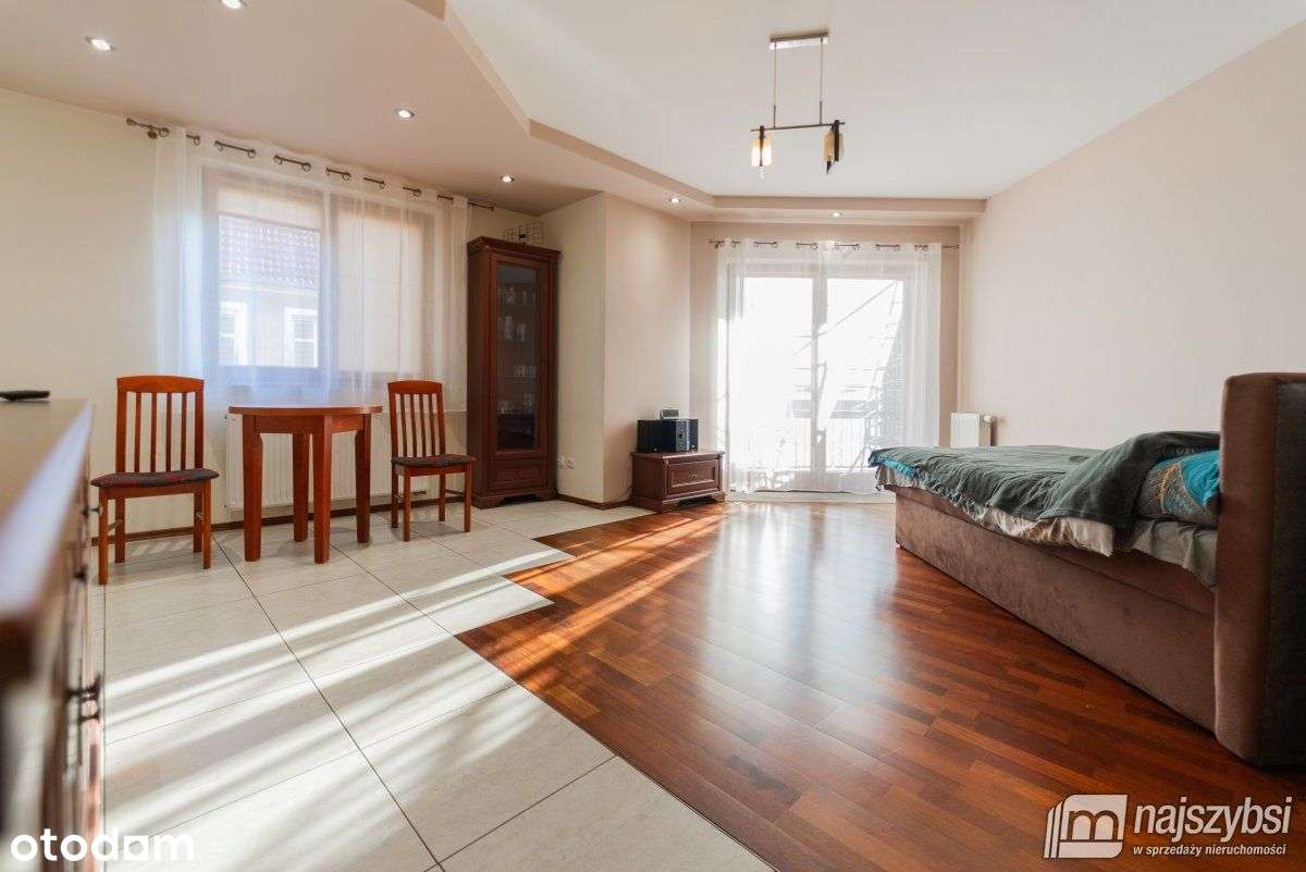 Szczecin Dąbie - duża kawalerka z balkonem - Pełny obrazek: 1/20