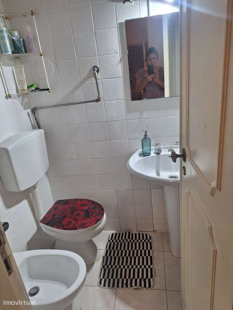 Quarto em Paço de Arcos junto à Escola Náutica - Grande imagem: 4/5