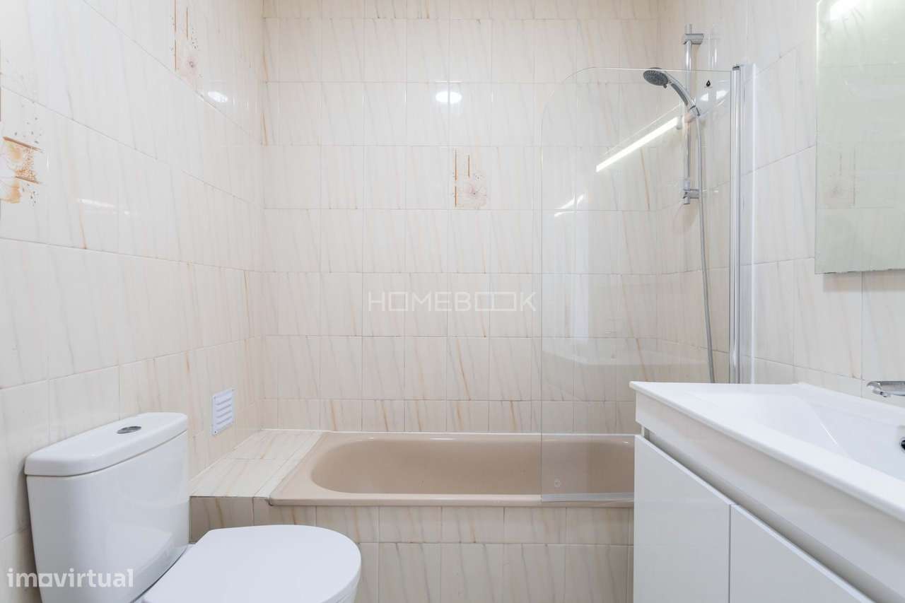 T2 Semi-Renovado com Charme e Luz Natural-19