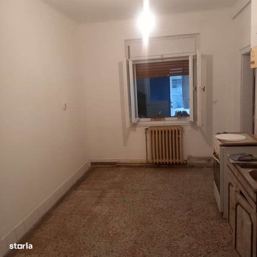 Apartamente cu 3 camere de vanzare, la casa in asociatie , 59.500 euro - Imagine principală: 5/13