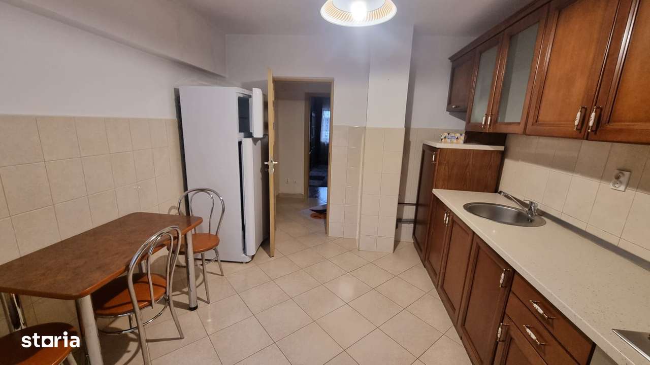 Apartament 3 camere, zona ultracentrala - Imagine principală: 2/15