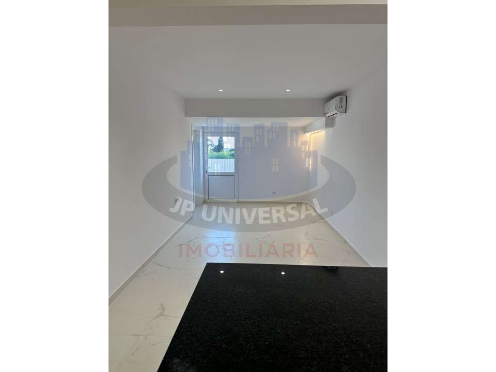 Vende se Apartamento T2 Albufeira - Grande imagem: 5/34