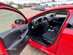 Volvo V40 Cross Country D2 Momentum - 19