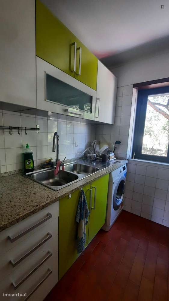 Quarto - localizado em Restelo Lisbon - Grande imagem: 3/9