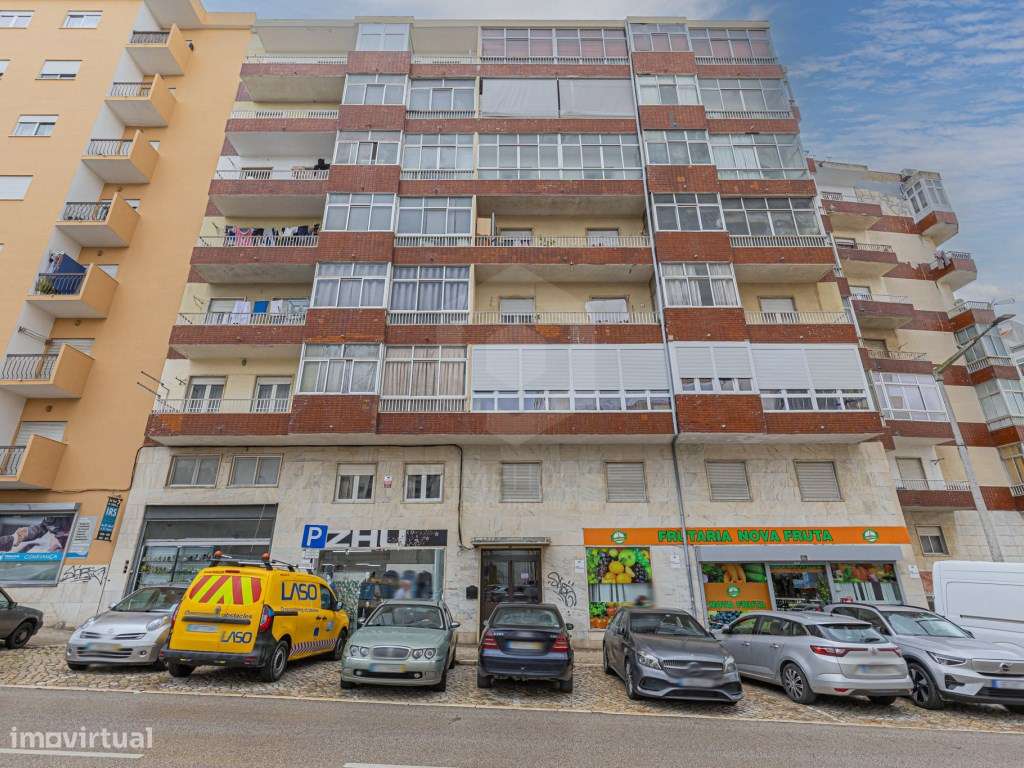 Apartamento T2 - Torre da Marinha-26