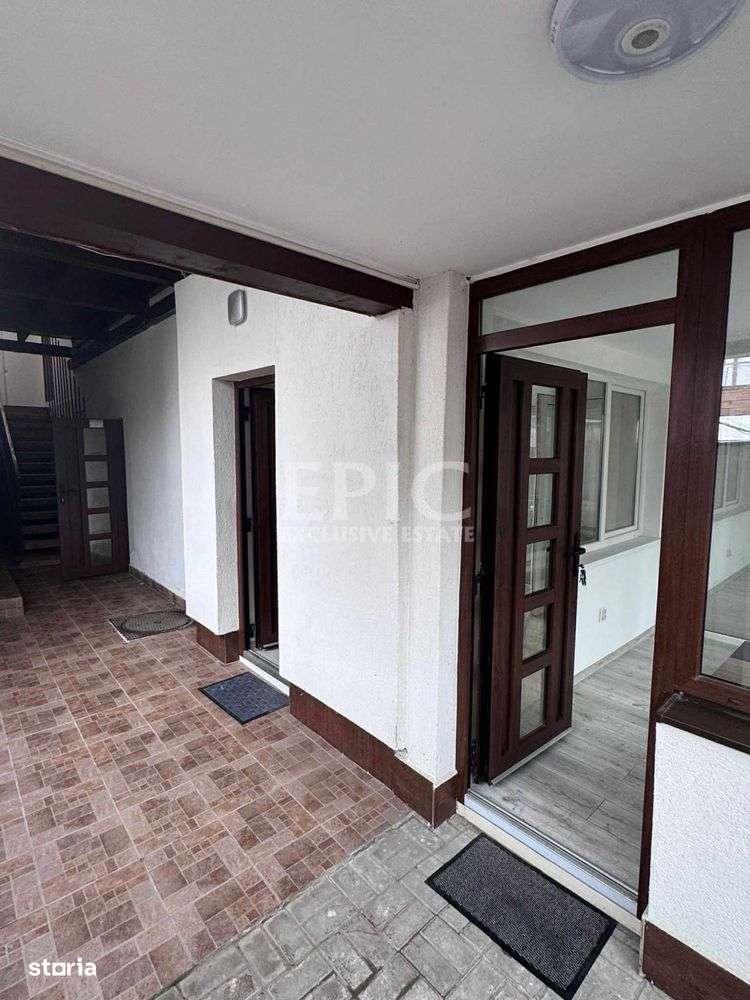 Apartament 7 camere de vanzare, 143mp, ultracentral, Targu Mures-0