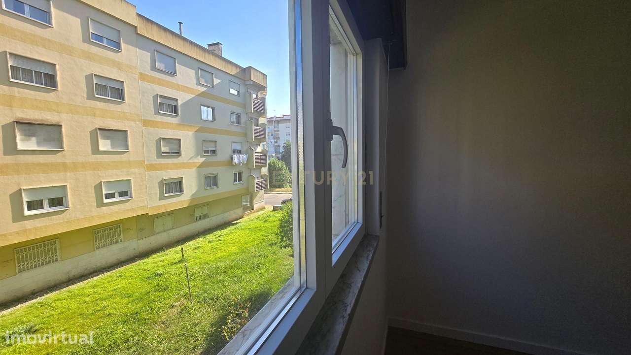 Moderno Apartamento T1 em Venteira, Amadora-14