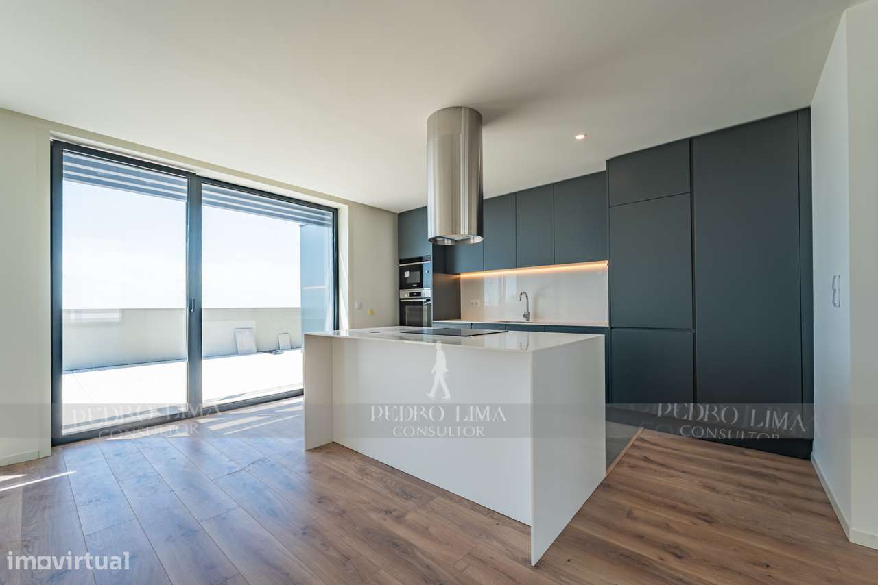 T2 NOVO com 241m2 com Terraços e 2 lugares de Garagem-5