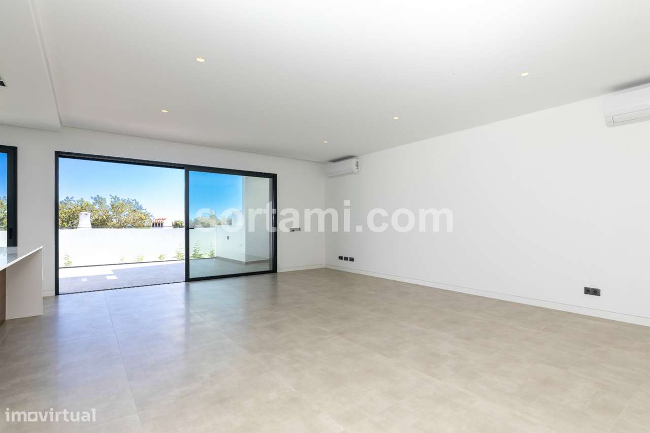 Moradia em Banda T3+1 Venda em Boliqueime,Loulé - Grande imagem: 2/52