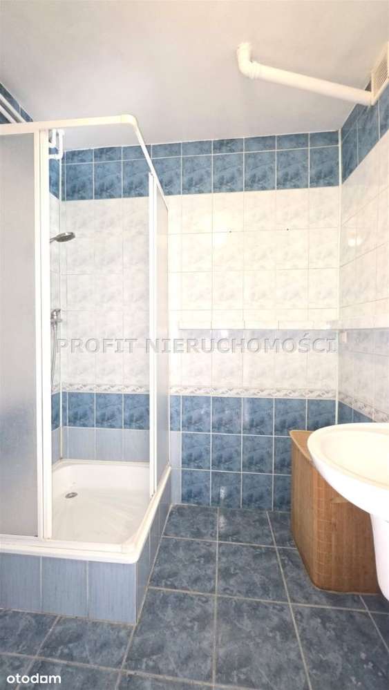 Środkowe mieszkanie z balkonem na parterze-14