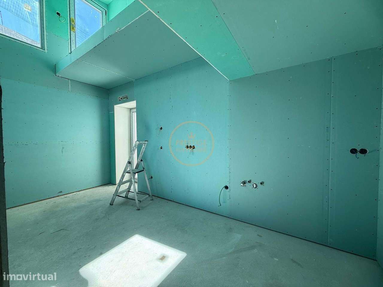 Encantadora moradia em fase final de construção, localizada na pacata-23