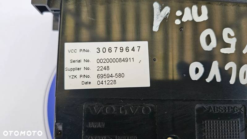 Volvo V50 wyświetlacz radia Monitor 30679647 - 3