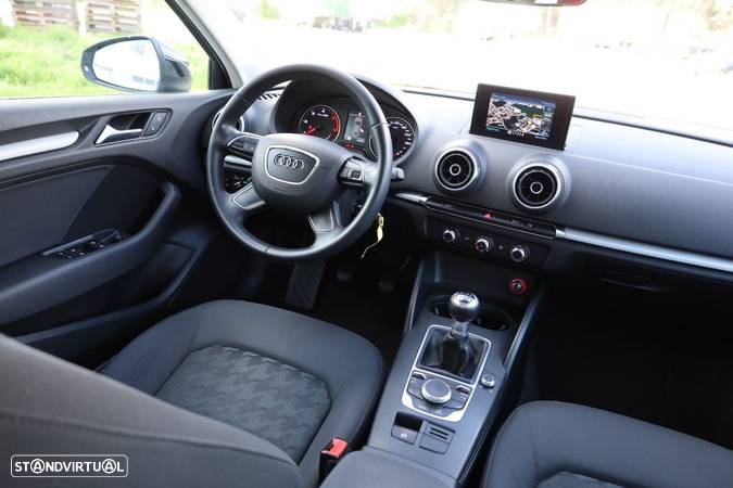 Audi A3 Limousine 1.6 TDI S-line - 13