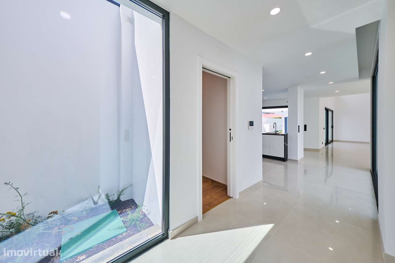 Moradia Isolada com piscina, Verdizela, Seixal-4