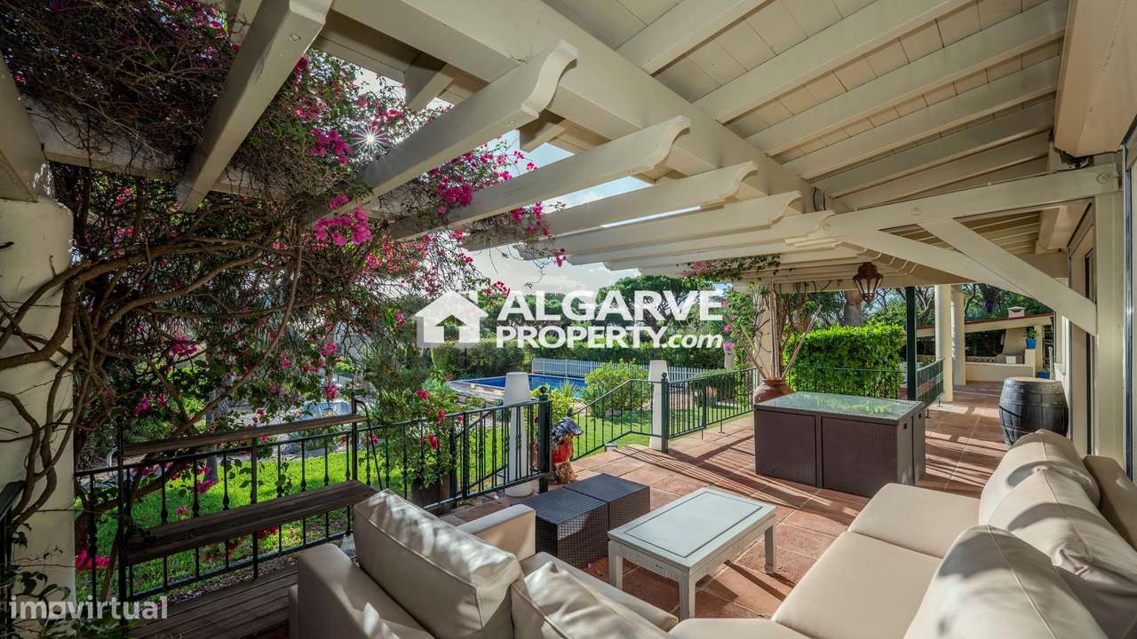 Moradia V4 térrea perto da praia entre Vilamoura e Vale do Lobo-21