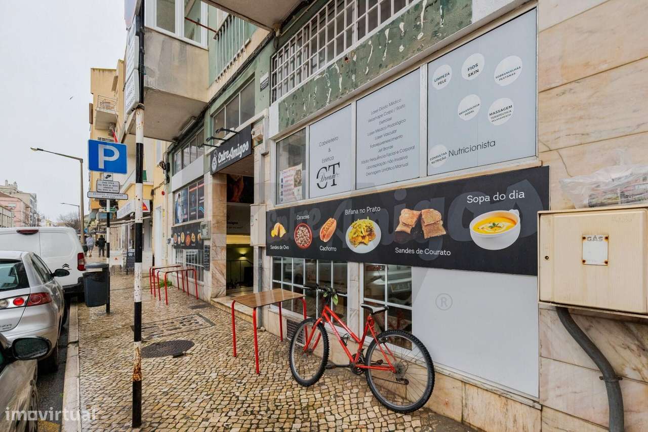 Restaurante a Faturar na Cova da Piedade | Trespasse 60.000€ | Pronto - Grande imagem: 2/24