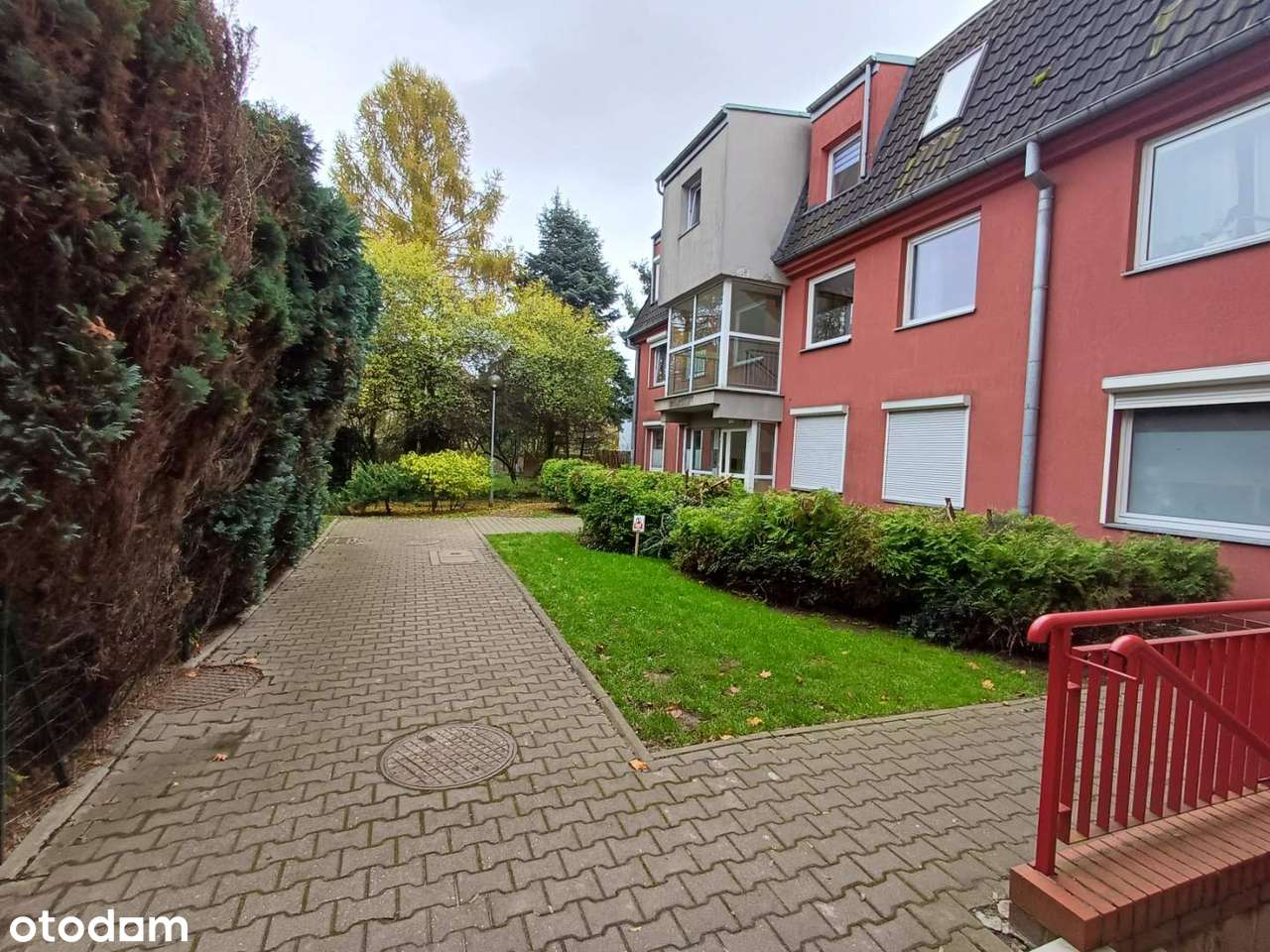 Sprzedam klimatyczne mieszk. mansardowe 2 pok. na Starym Grunwaldzie-3