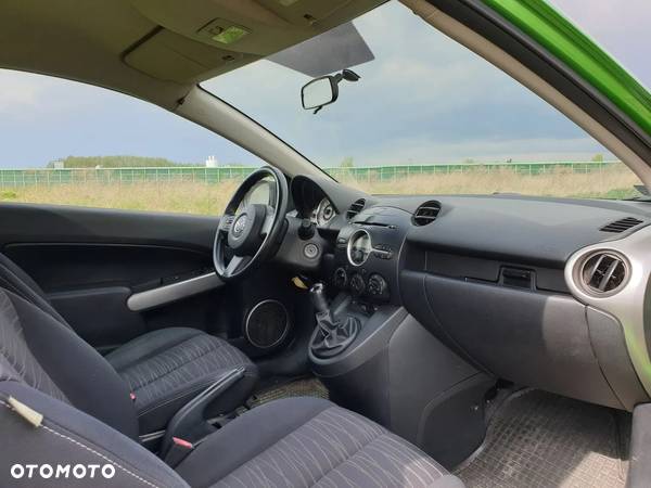 Mazda 2 1.3 Exclusive - 7