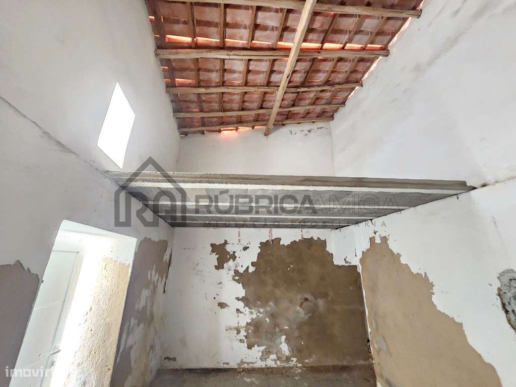 Casa no centro de Loulé para comercio ou habitação v1 nova ( em Con...-9