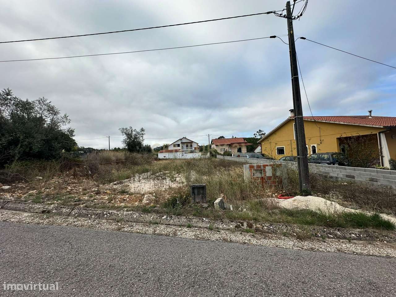 Terreno Urbano de 592 m² | Projeto Aprovado | Redinha, Pombal-5