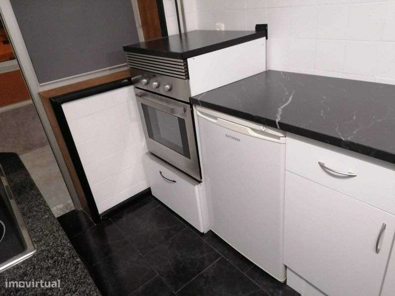 Apartamento T1+1 Matosinhos - Grande imagem: 4/12