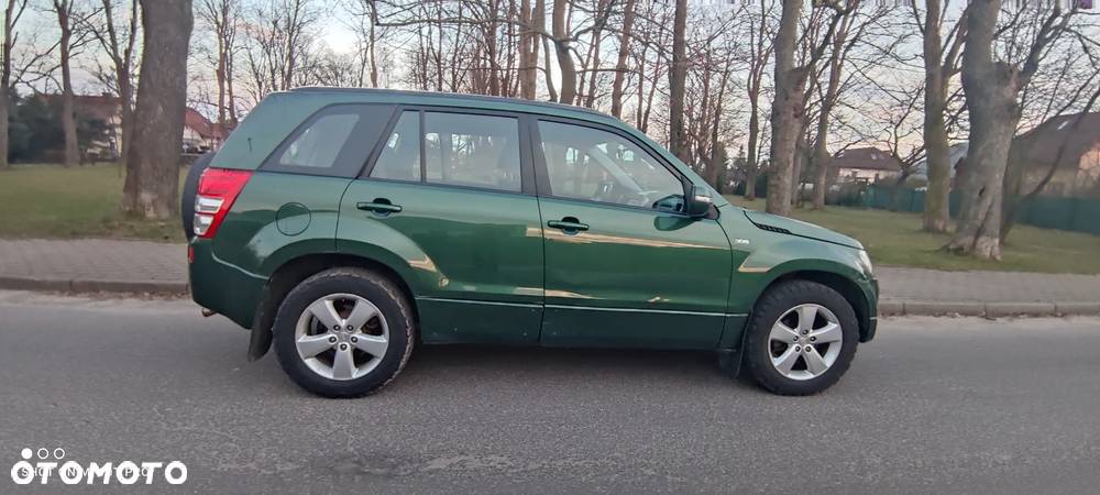 Suzuki Grand Vitara 1.9 DDiS De Luxe - 26