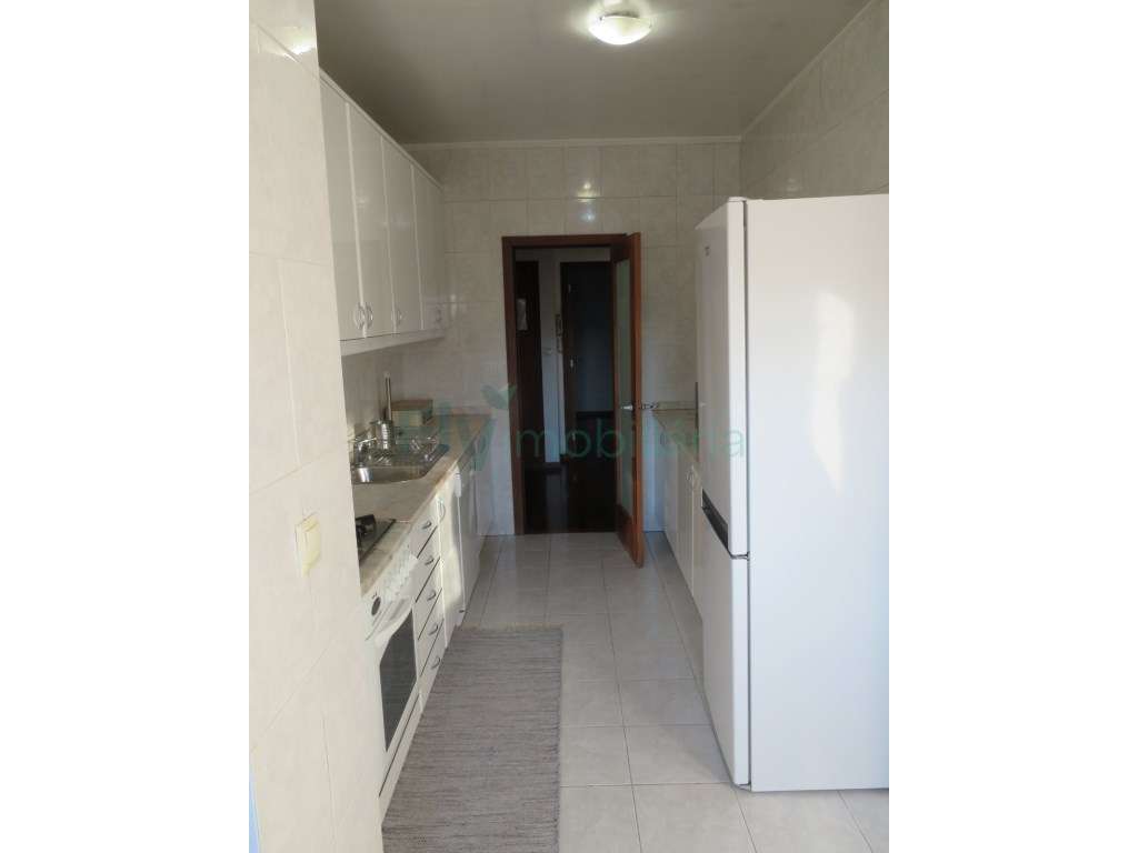 Apartamento T3 - Junto à Universidade e Hospital de S.João no Porto-5
