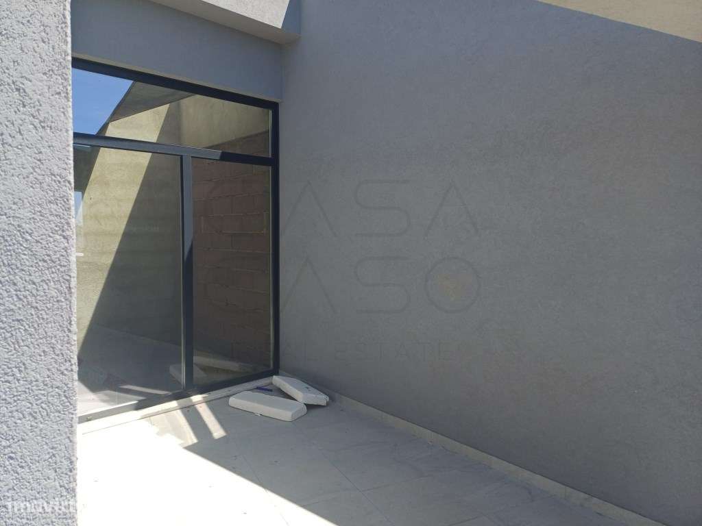 Moradia T2 com terraço e garagem-3