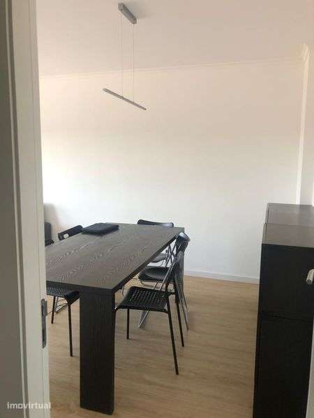 Alugo T2 em Oeiras - Grande imagem: 4/8