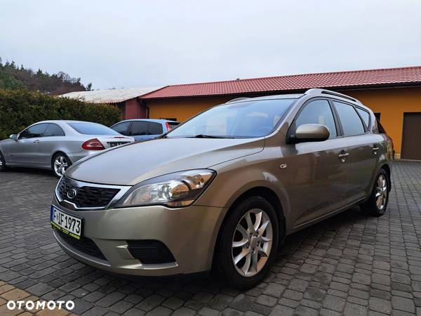 Kia Ceed Cee'd 1.4 Comfort - 1