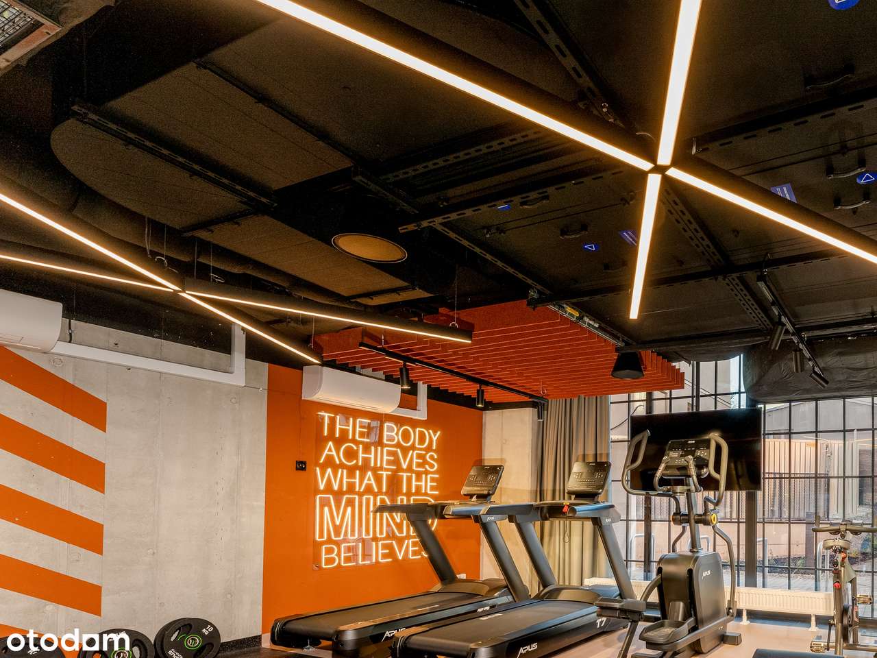 Kawalerka w CENTRUM | Siłownia, co-work, ochrona w cenie! - Pełny obrazek: 2/8