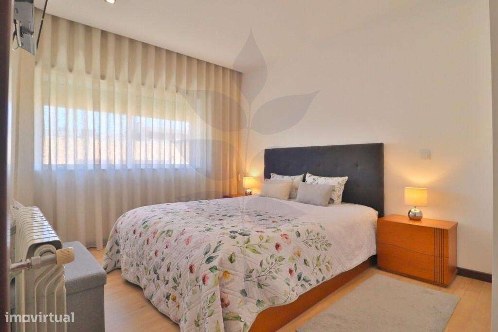 Apartamento T4 na freguesia de Lamaçães-15