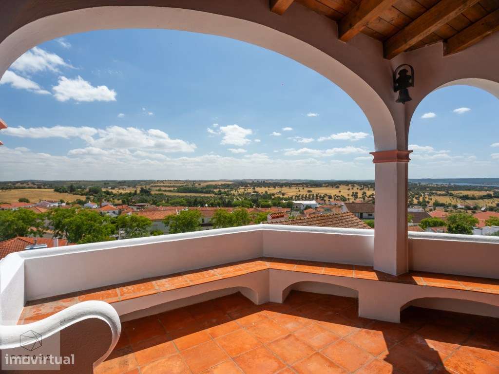 Moradia T8 com vista para Maranhão-45