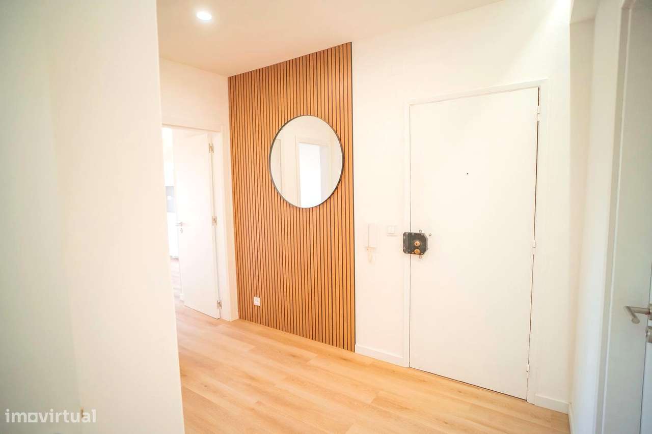 Excelente Apartamento T2 Remodelado – Paio Pires-27