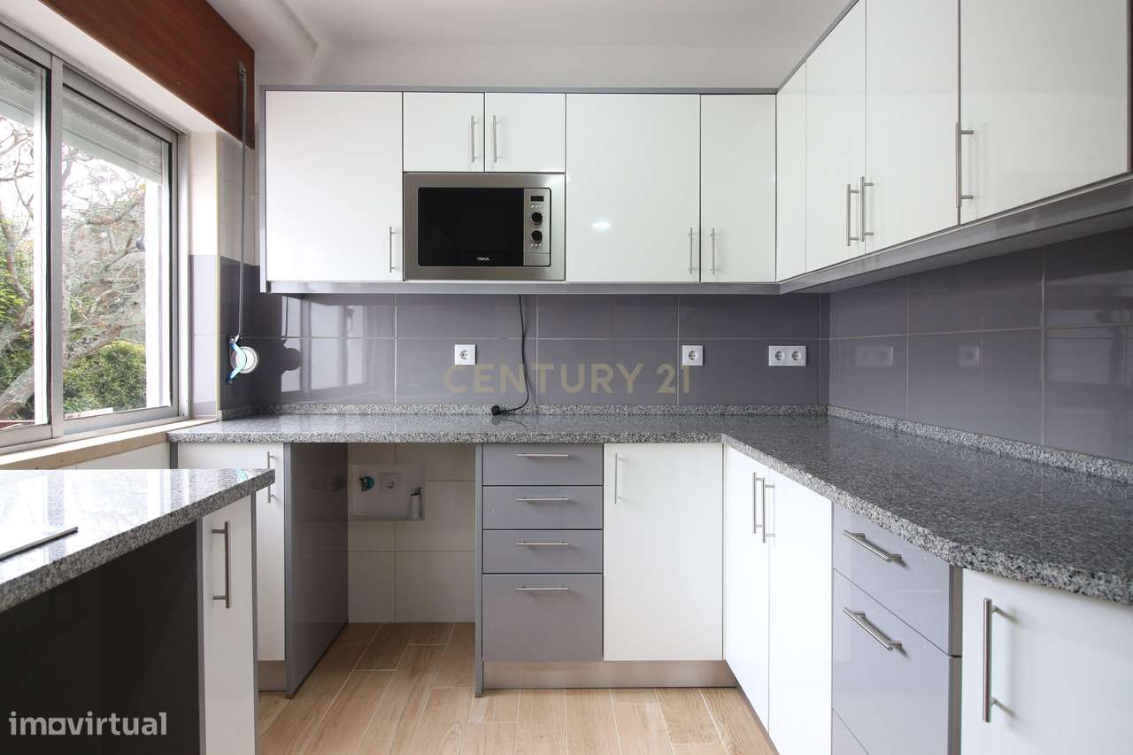 Apartamento T3 | Rio de Mouro | Excelente Oportunidade de Investimento - Grande imagem: 2/18