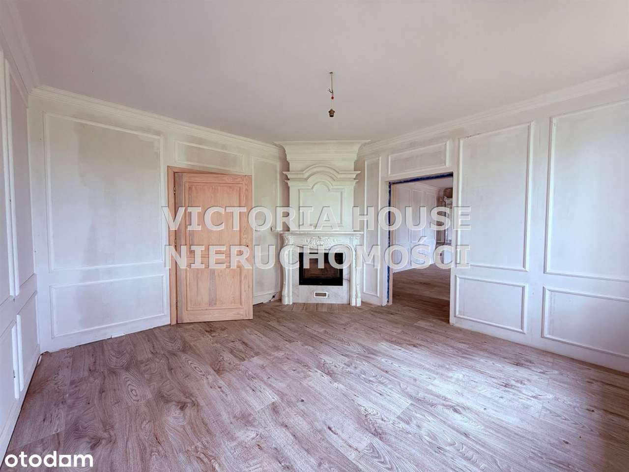 Wyjątkowa Nieruchomość Blisko Jeziora! Okazja!-2