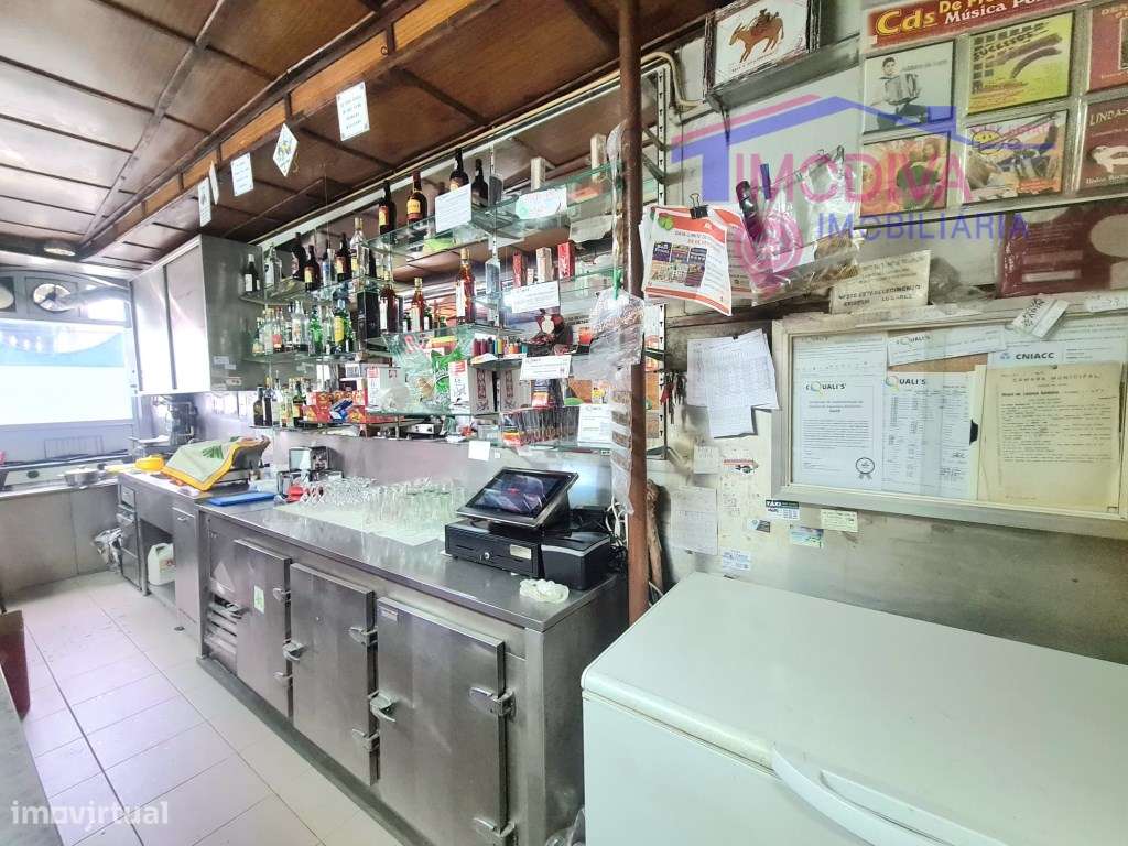 Trespasse de Café Snack-bar em pleno funcionamento no centro de Fig... - Grande imagem: 5/11