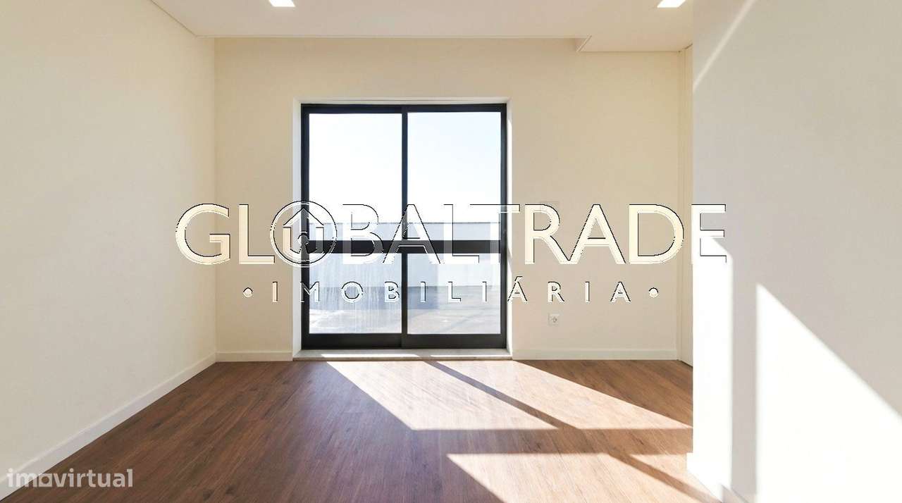 Apartamento T2 Renovado & Equipado em Matosinhos-30