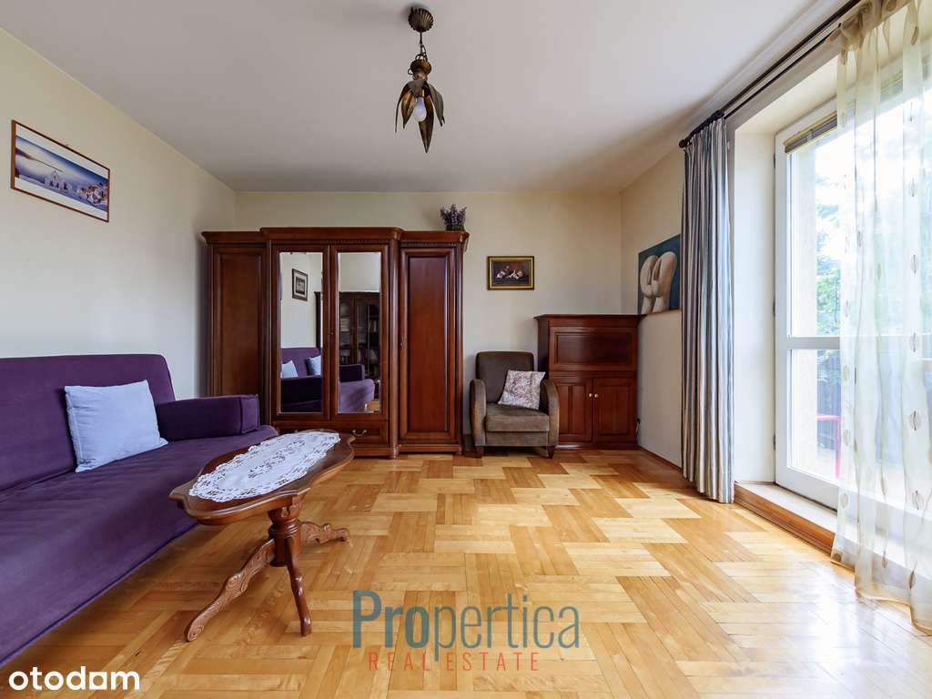 Solidny i funkcjonalny dom w Piastowie-9