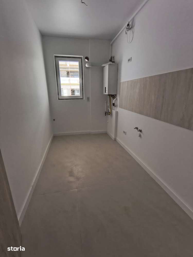 Garsoniera langa Metrou, pe parter birou sau locuit cu mobila dvs - Imagine principală: 2/7