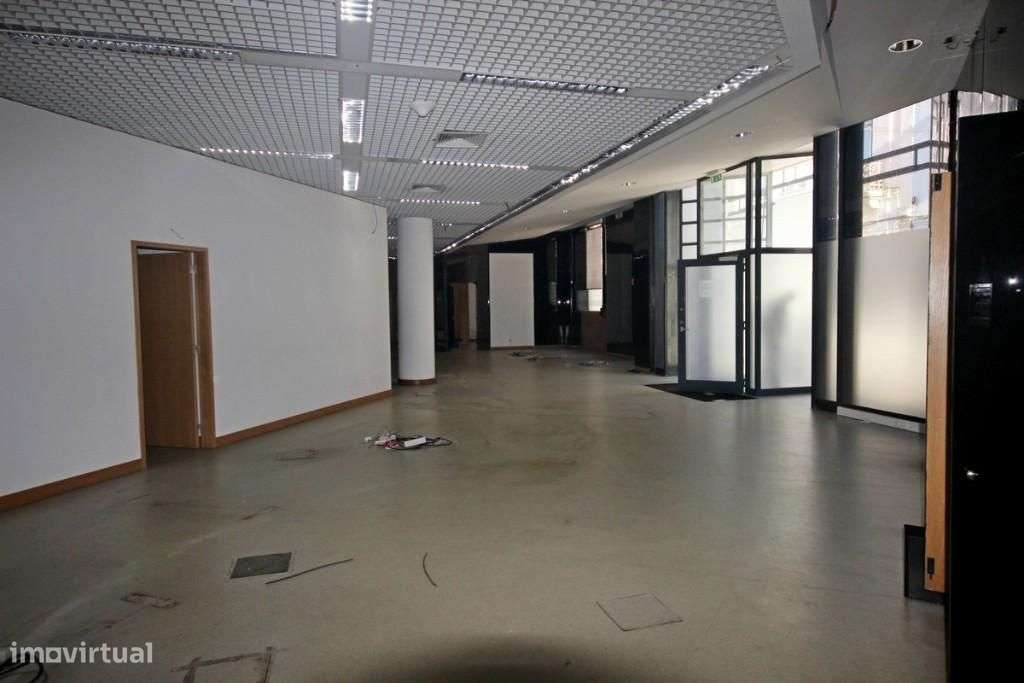 Espaço comercial à venda na Rua Doutor Teixeira Guedes - Santarém - Grande imagem: 5/8