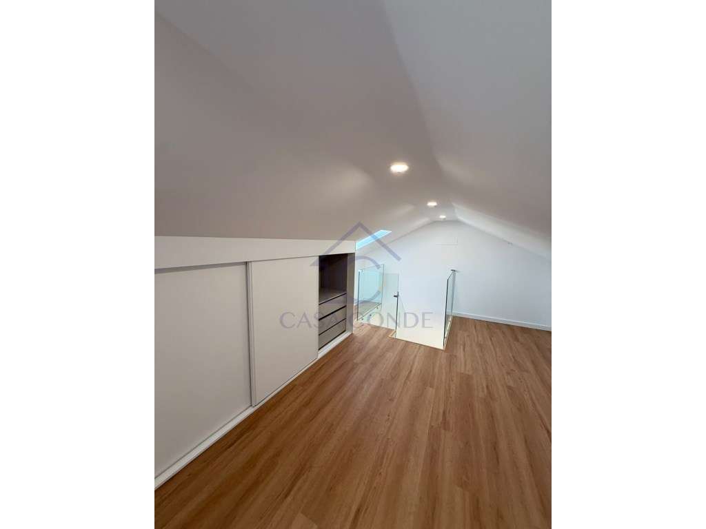 Excelente Apartamento T2+1 Duplex com Suíte no Piso Superior-9