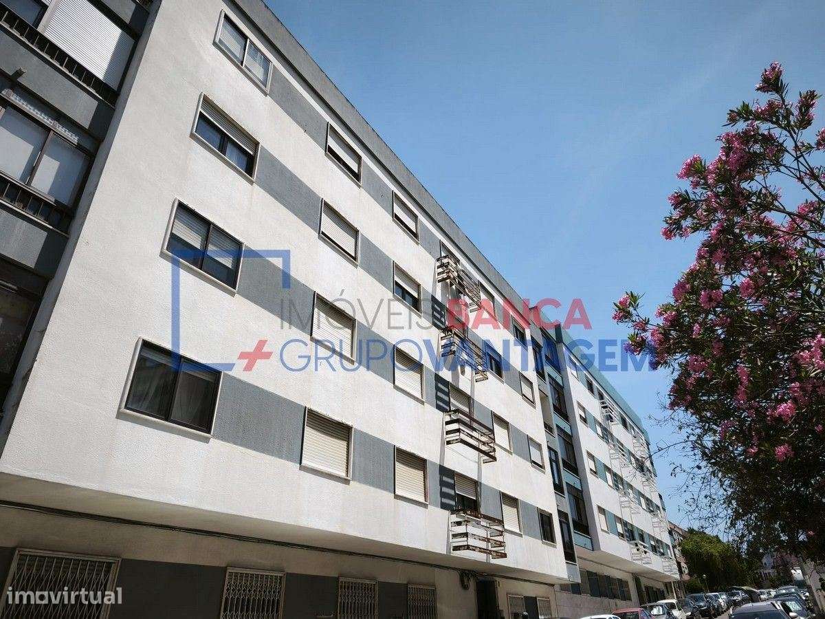 Apartamento T2 - Agualva - Grande imagem: 2/8