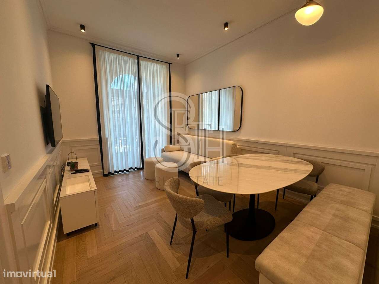 APARTAMENTO T1 RESTAURADORES TOTALMENTE MOBILADO - Grande imagem: 2/16