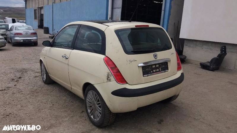 Dezmembrez Lancia Ypsilon 2005 - 2