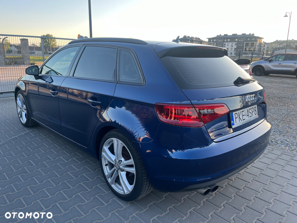 Audi A3 1.4 TFSI Sportback S line Sportpaket - 2