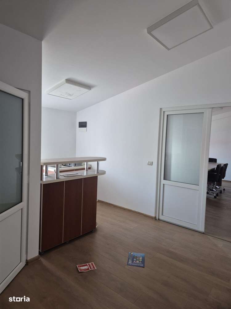 Hala 300 mp + 80 mp birouri, teren 1000 mp, mobilată - Catamarasti - Imagine principală: 4/10