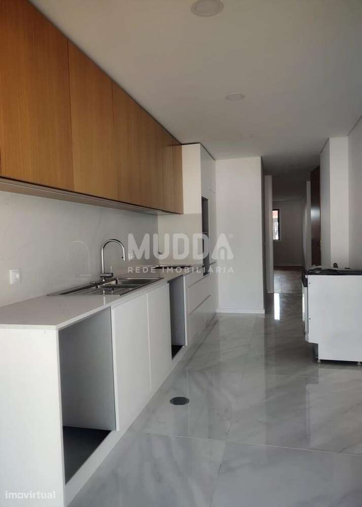 T2 novo com Suite – Conforto, Privacidade e Localização Premium em Esp - Grande imagem: 4/8