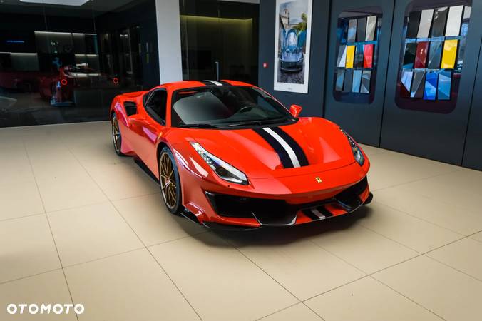 Ferrari 488 Pista - 5